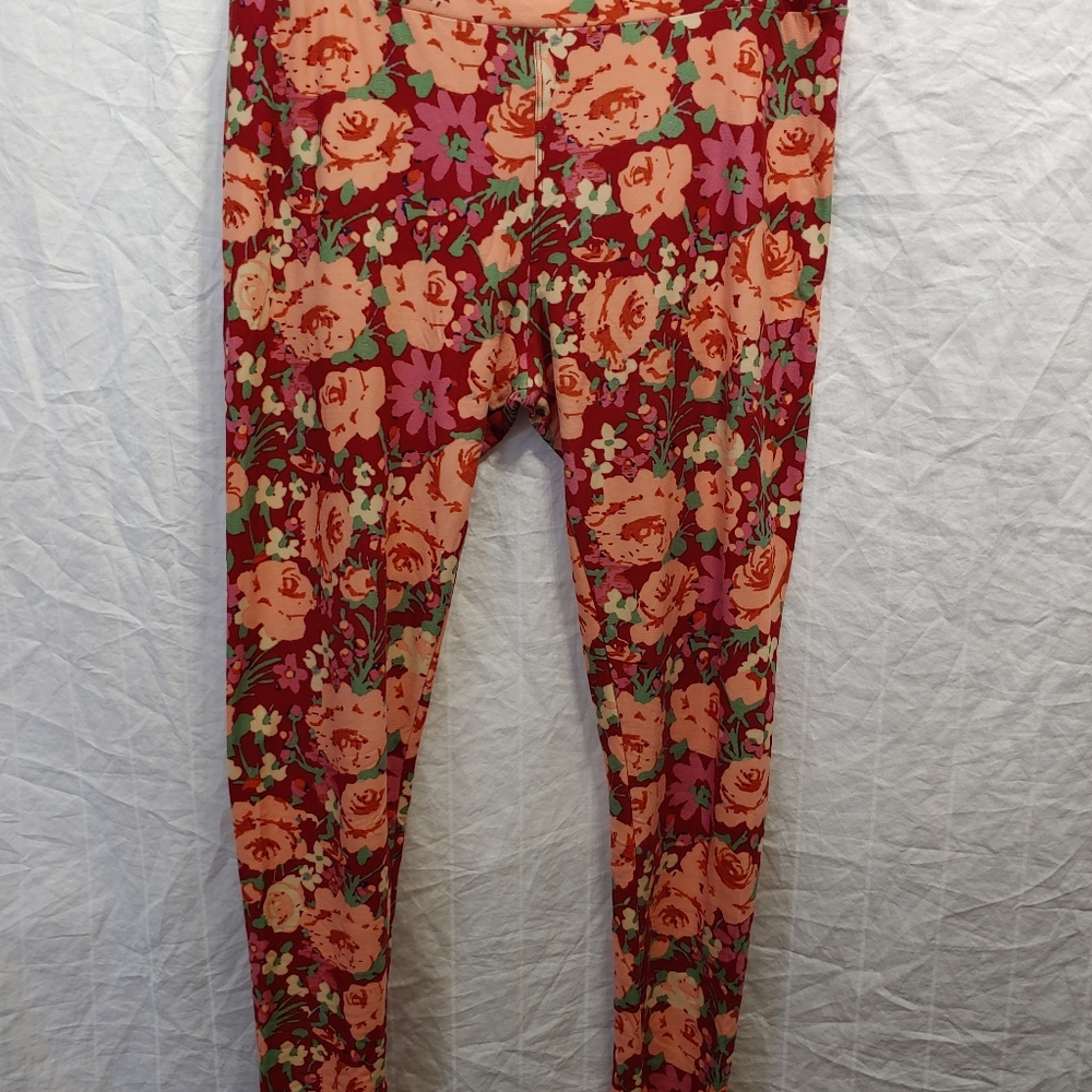 Any Item $10- Send an Offer (Purses Excluded) Lularoe TC tall and curvy leggings